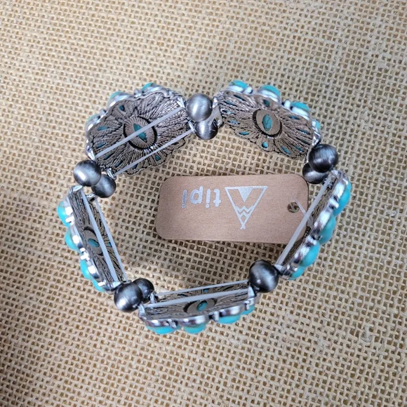 Turquoise Oval Stone Flower and Navajo Pearl Stretch Bracelet - Picture 3 of 3